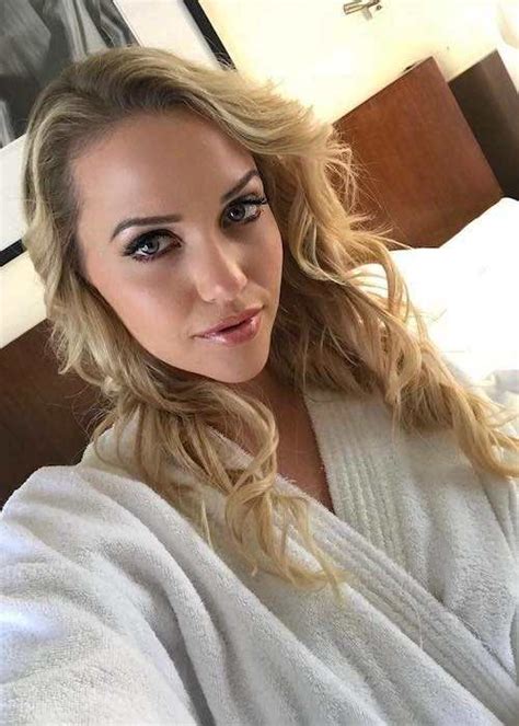 mia malkova selfies|A nice selfie of Mia Malkova! .